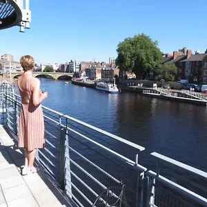 3 Emperors Wharf With Stunning River Views , York United Kingdom