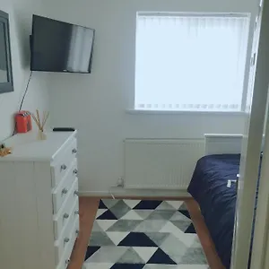 In A Friendly In A Quite Neighborhood Of , Cardiff United Kingdom