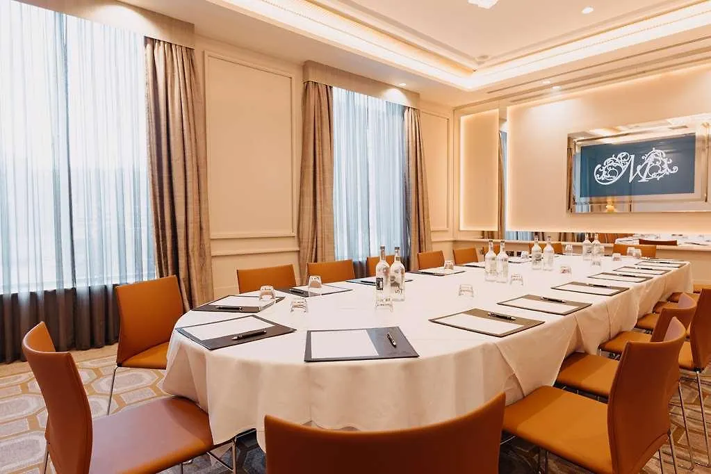 The Merchant Hotel Belfast 5*,